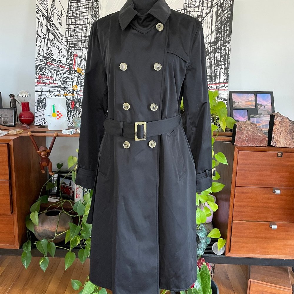 Dana Buchman trench coat  Size Medium Black Double Breasted